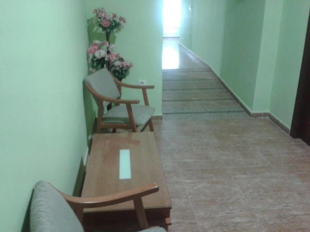 Hostal Restaurante El Paraiso ดอน เบนิโต ภายนอก รูปภาพ