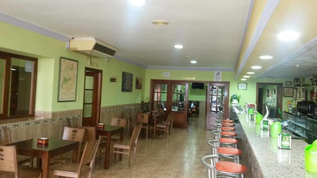 Hostal Restaurante El Paraiso ดอน เบนิโต ภายนอก รูปภาพ