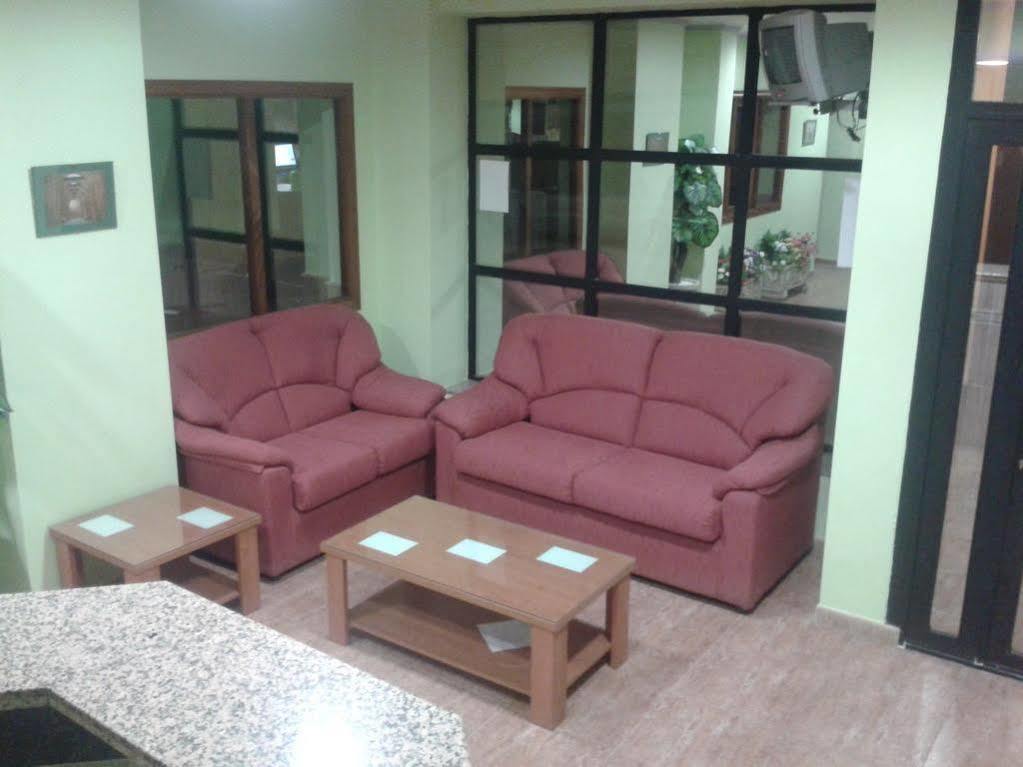 Hostal Restaurante El Paraiso ดอน เบนิโต ภายนอก รูปภาพ